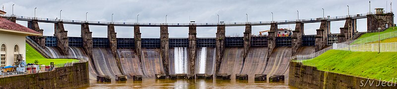 Gatún-Damm – Betondamm mit Hochwasserentlastung