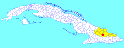 Cueto municipality (red) within Holguín Province (yellow) and Cuba