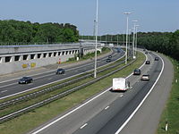 L'A1 longeant un tunnel de la LGV 4 à proximité de Schoten.