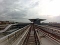 Trren menghampiri platform stesen MRT Kajang.