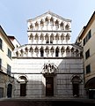 Facciata della chiesa di San Michele in Borgo