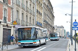 Setra S 315 NF no 4003 près du musée des beaux-arts.