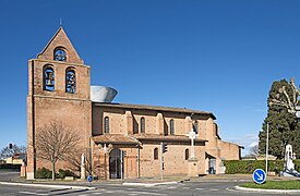 L'extérieur de l'église Saint-Étienne.