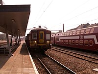 Gare et trains en 2007.