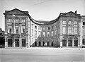 Het stadspaleis van Karel Christiaan in Den Haag, thans de Koninklijke Schouwburg