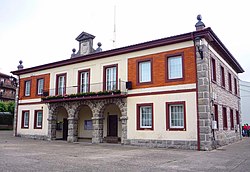 Town hall of Urkabustaiz in Izarra