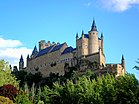 Alcazar royal de ségovie, vu depuis la vallée de l'Eresma