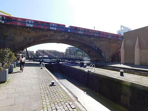 The London & Blackwall viaduct (1840), now carrying the DLR, crossing the Commercial Road Lock