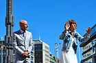 Mark Levengood och Pia Johansson på Sergels torg under Stockholms Kulturfestival 2013. Smakprover ges ur den kommande säsongens föreställningar på Stockholms Stadsteater.