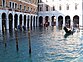 Campo Erberia, 14. November 2019 (acqua alta), an der nordwestlichen Seite der Rialto-Brücke, in der Regel immer trocken