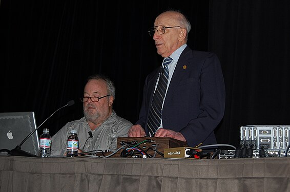 Allan "Al" Alcorn (of Pong fame) and Ralph Baer with a Brown Box prototype at GDC 2008.