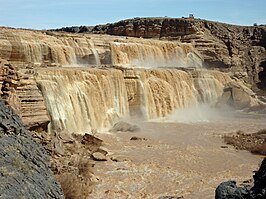 De 56 m hoge Grand Falls van de Little Colorado River, zo'n 50 km ten noordoosten van Flagstaff, Arizona in de Painted Desert