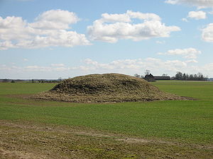 Gundukan makam. Gårdstånga, Skåne, Swedia.