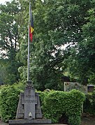 Monument au début de la rue du Fort à Embourg