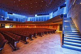 Blaue Treppe im Kongresssaal