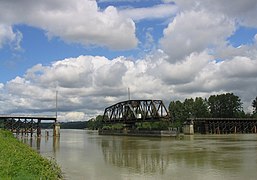 Pont tournant ferroviaire.