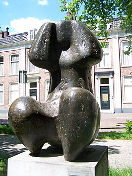 Zittend figuur (1982)