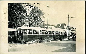 Le 28 à Porte d'Orléans.