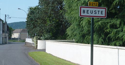 Entrée dans Beuste.