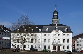 Le vieil hôtel de ville.