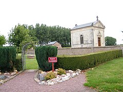 La chapelle Pérache à Neuville[34].