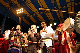 Freddy Willockx tijdens een multicultureel massahuwelijk in Sint-Niklaas (2007)