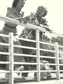  Annie Ducaux en 1946 sur le tournage de Les Requins de Gibraltar