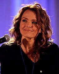 ディナ・メイヤー Dina Meyer