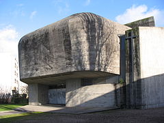 Église Sainte-Bernadette.