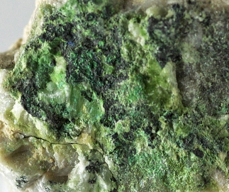 File:Aktashite-509295.jpg