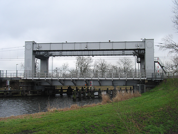 File:Hefbrug-Butterhuizen.jpg