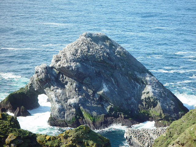 File:Burra Stack, Unst - geograph.org.uk - 116634.jpg