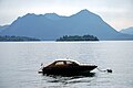 Blick auf Verbania, Motorboot