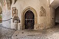 English: Entrance of the charnel house with the epitaphs of the Moederndorfer family Deutsch: Eingang des Karners mit den Epitaphien der Möderndorfer Familie