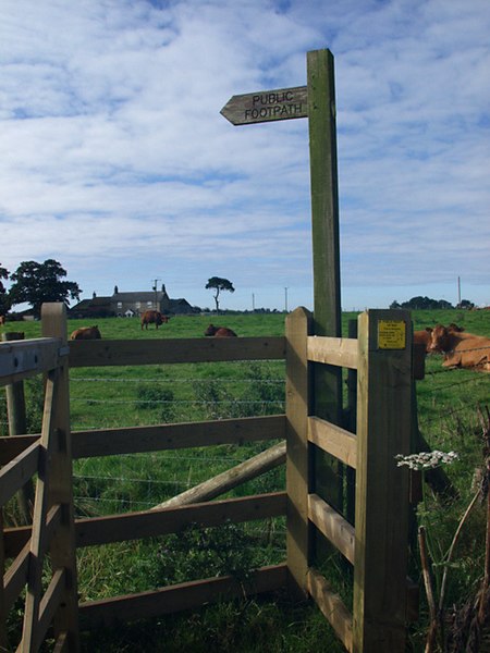 File:Kissing Gate, near Sancton - geograph.org.uk - 933551.jpg