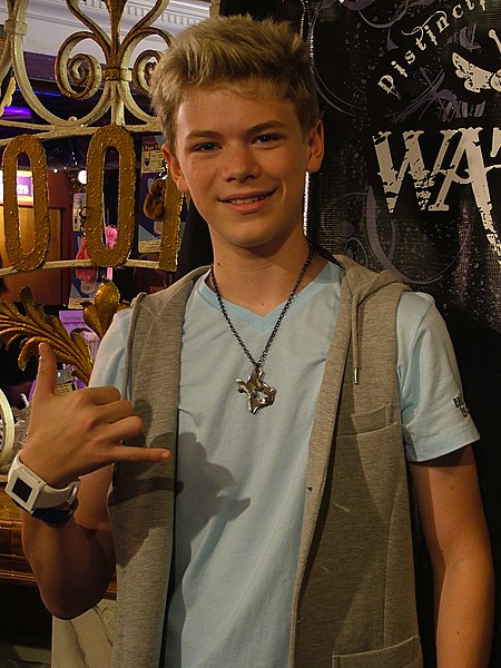 File:Kenton Duty 2010.jpg