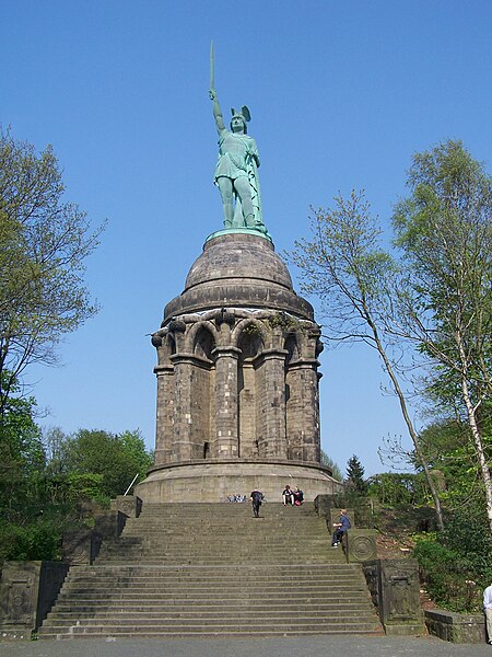 File:Hermannsdenkmal 2.jpg