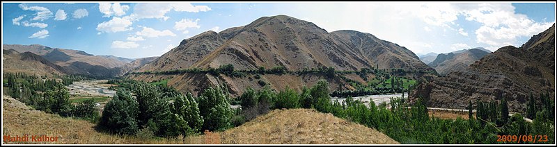 File:Rivulet, Ring of trees on mount, Nimvar, Baladeh رد پای نهر آب در بلده - panoramio.jpg