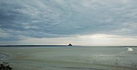 Le Mont-Saint-Michel depuis la pointe du Grouin du sud, à Vains