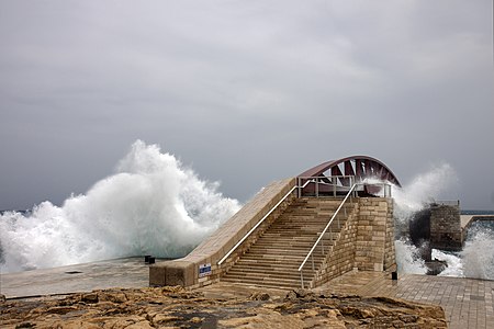 Waves crushing the St Elmo Bridge in Valletta. Photographer: Silviomerci1971