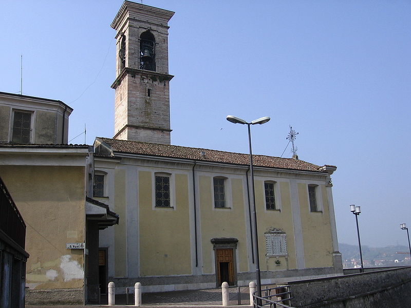 File:Entratico parrocchia.jpg