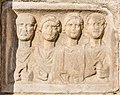 English: Roman stone relief with two couples, citizens of the Roman Empire (CSIR II/2,161) Deutsch: Nischenportraitgrabstein mit den Reliefbüsten zweier Ehepaare, Bürger des Römischen Reiches (CSIR II/2,161)