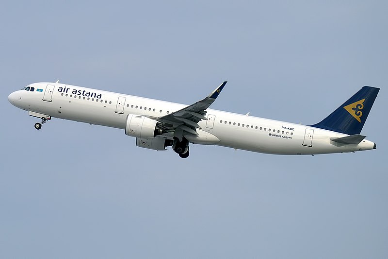 File:Air Astana, P4-KDE, Airbus A321-271N (46715427705).jpg