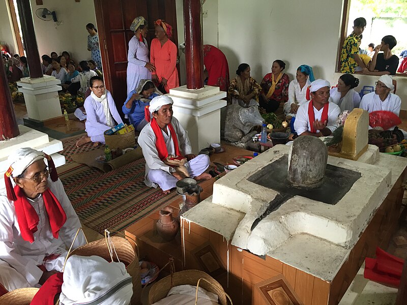 File:Cham monks in front of Lingam.jpg