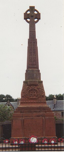 File:Inverness 2000-2-War Memorial.jpg