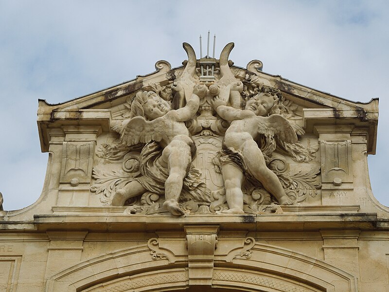 File:Théâtre de Tarascon 03.jpg