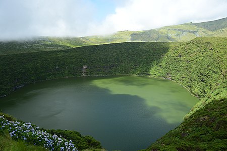 Green water of Lagoa Negra, August 2014