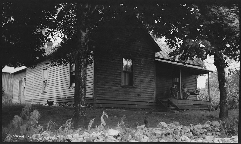 File:Bales, Mrs. M., self, sister and home - NARA - 281289.jpg