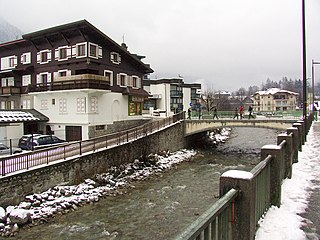 Un des ponts de Chamonix au dessus de l'Arve.