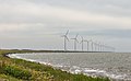 Windmolenpark in het IJsselmeer bij de Ketelbrug (Flevoland)